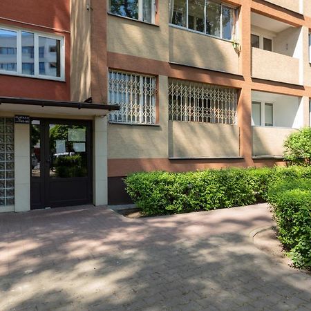 Apartaments Solec 79 By Noclegi Renters Варшава Экстерьер фото
