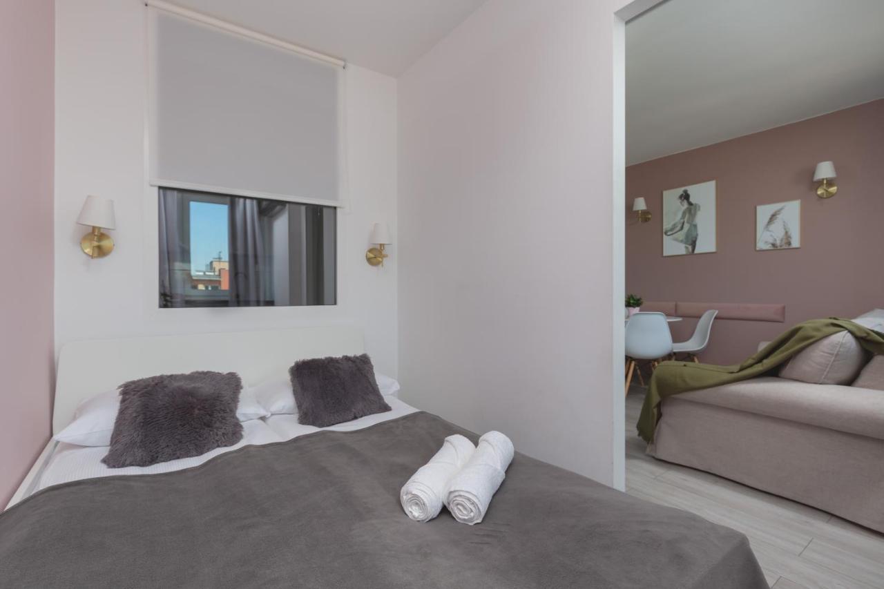 Apartaments Solec 79 By Noclegi Renters Варшава Экстерьер фото