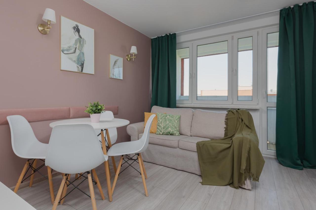 Apartaments Solec 79 By Noclegi Renters Варшава Экстерьер фото