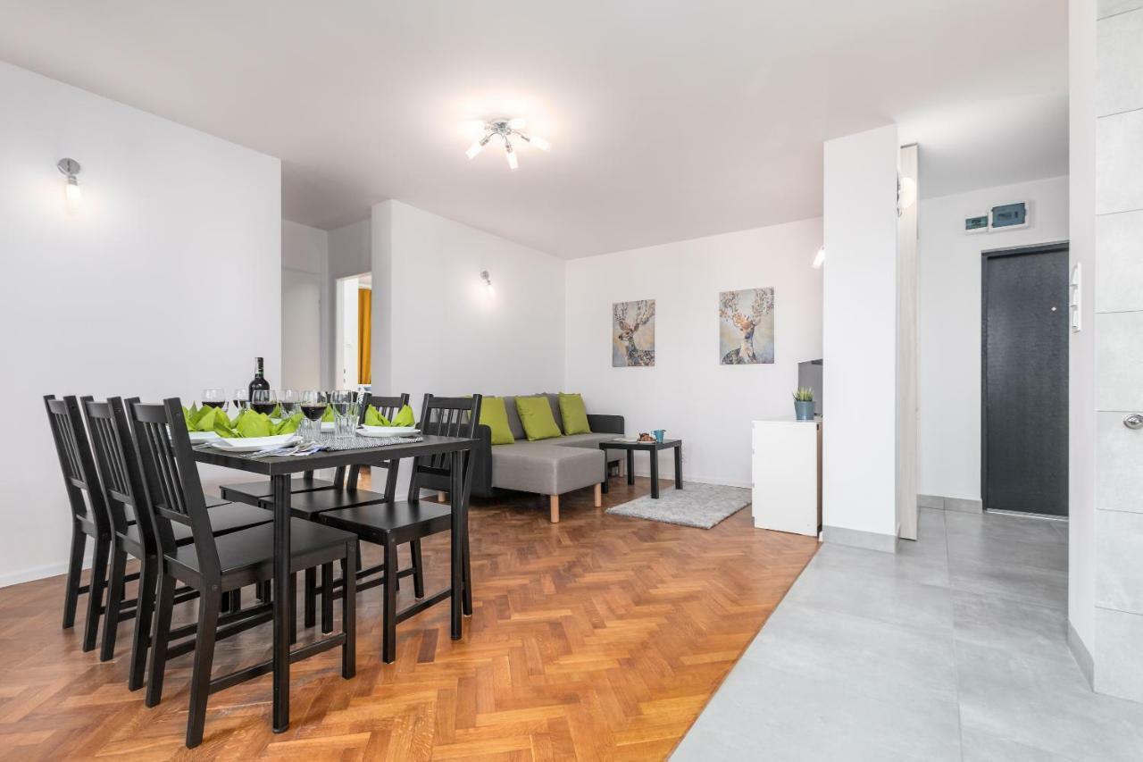 Apartaments Solec 79 By Noclegi Renters Варшава Экстерьер фото